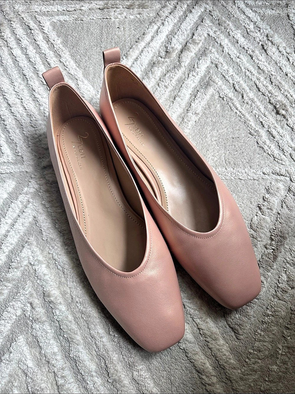 Naturalizer Carla Cameo Blush Flats in Pink 11 Like New (27 edit)